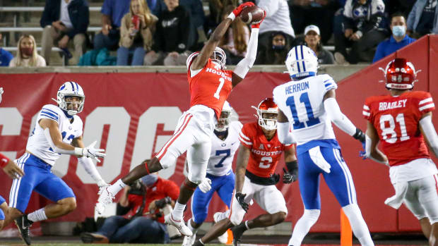 Oct 16, 2020; Houston, Texas, USA; Houston Cougars wide receiver Bryson Smith (1) makes a reception during the third quarter against the Brigham Young Cougars at TDECU Stadium.